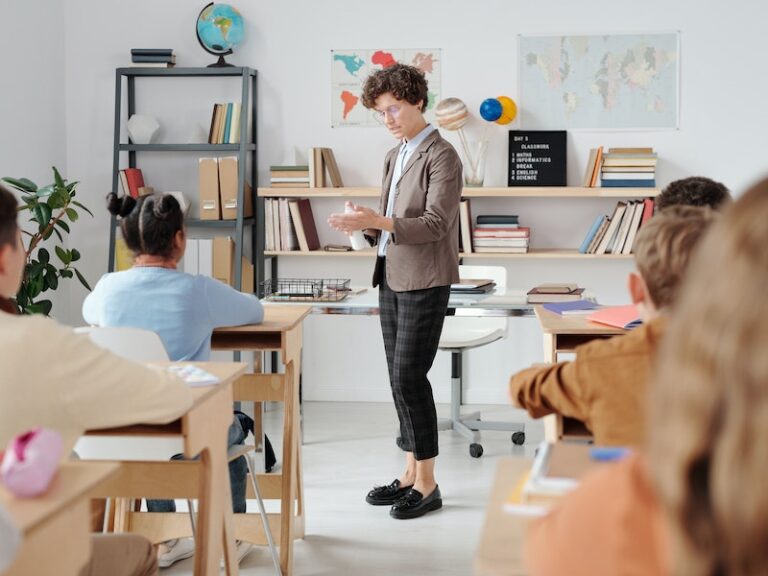 Teaching the Hong Kong National Anthem in Schools A Comprehensive Guide